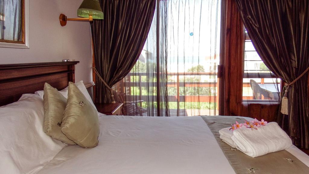 Aston Woods Bed And Breakfast Jeffreys Bay Exterior foto