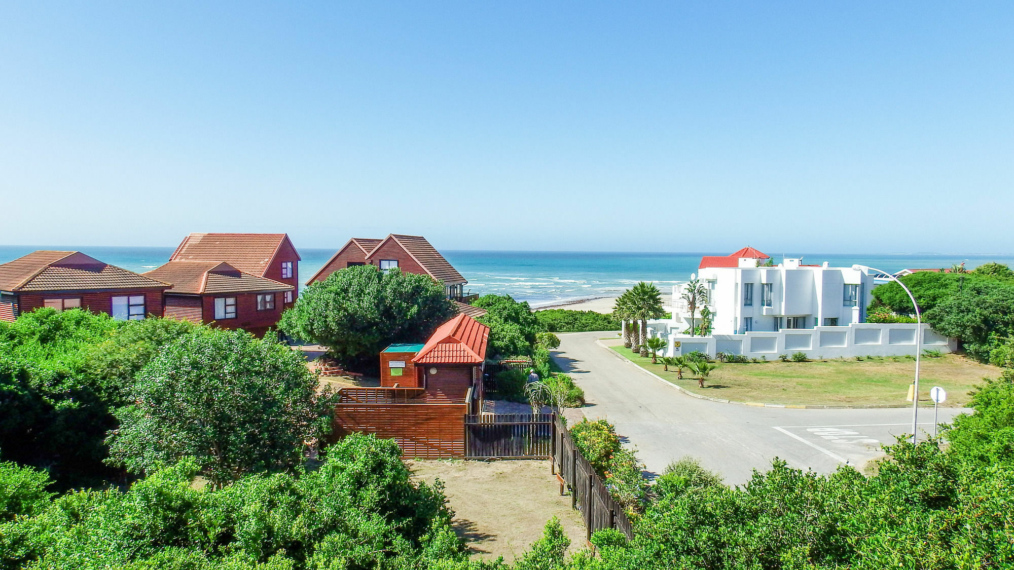 Aston Woods Bed And Breakfast Jeffreys Bay Exterior foto